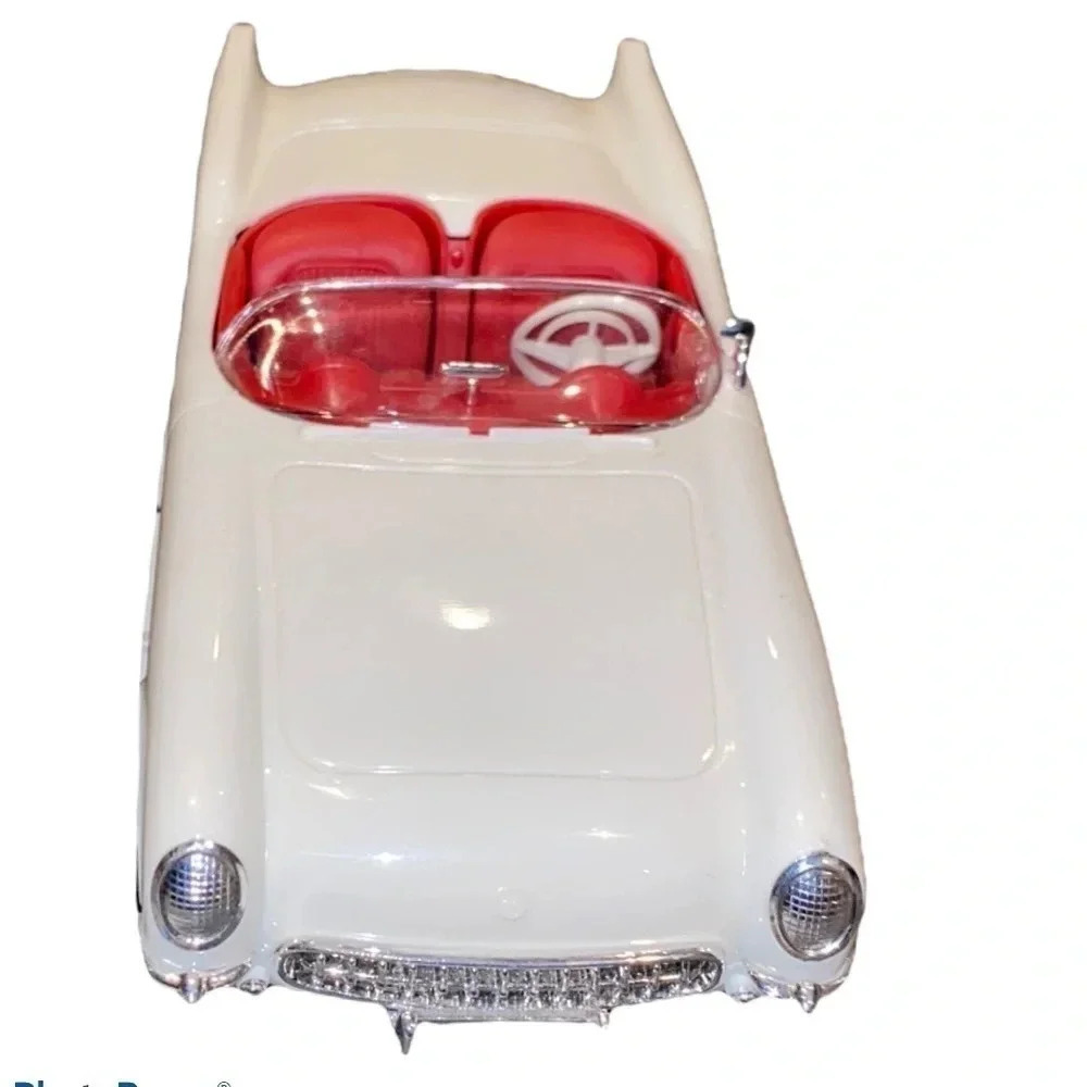 Convertible collector  car accents